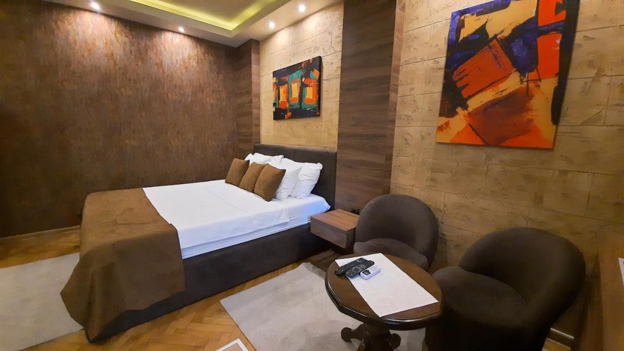 Stan Na Dan Apartman D Lux Jacuzzi Kragujevac Ngoại thất bức ảnh
