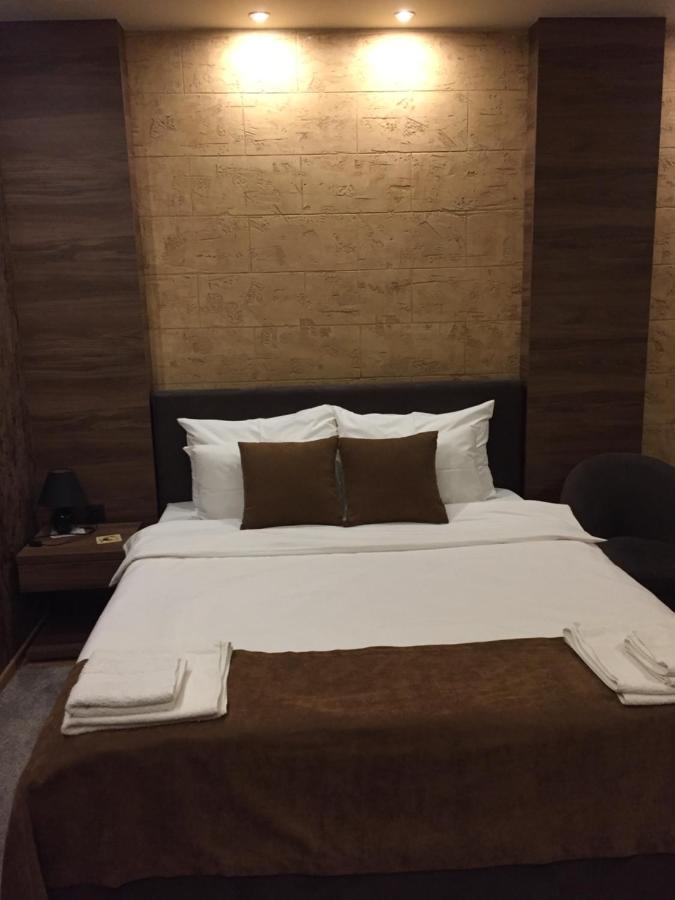 Stan Na Dan Apartman D Lux Jacuzzi Kragujevac Ngoại thất bức ảnh